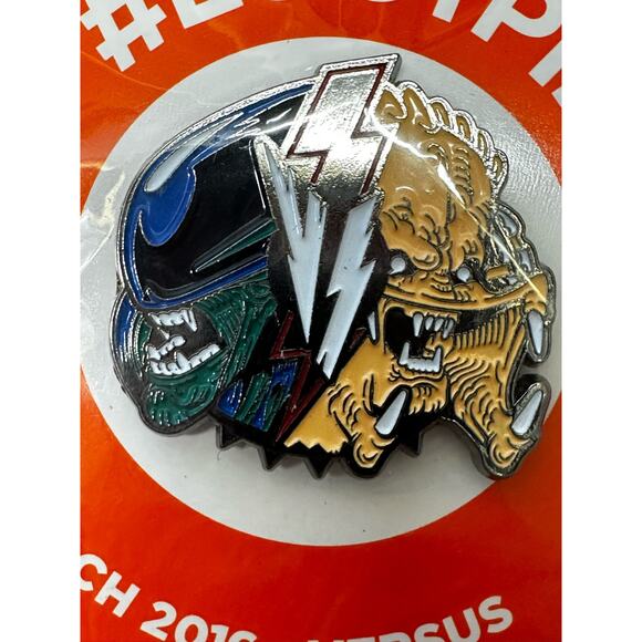 January 2016 invasion Loot Pin from Loot Crate - Picture 2 of 3